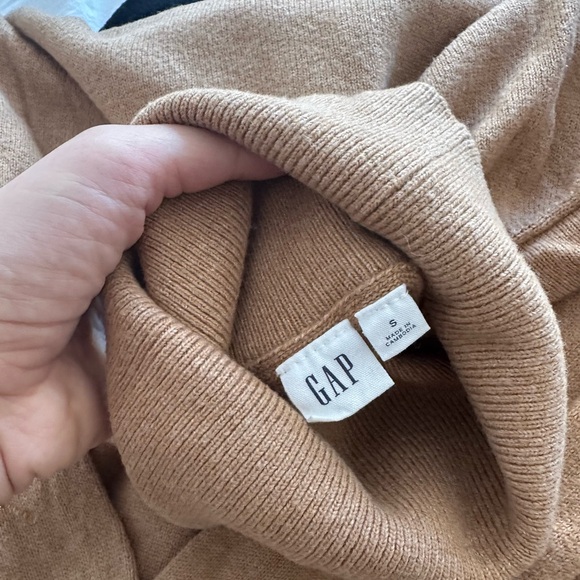 Gap Cashsoft Black Camel Brown Turtleneck size small two set - Picture 2 of 2